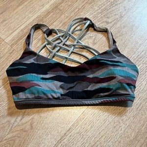 Lululemon sports bra